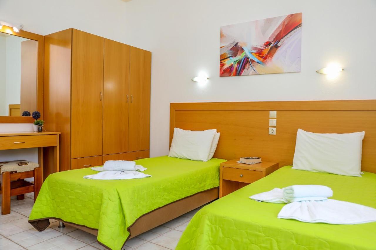 Villa Mitzelos Moni Evaggelistrias Екстер'єр фото