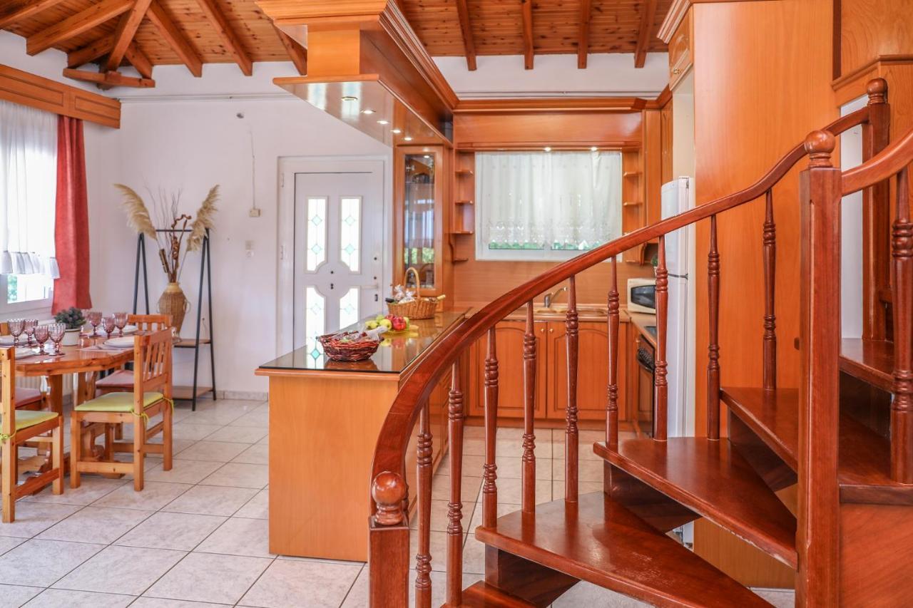 Villa Mitzelos Moni Evaggelistrias Екстер'єр фото