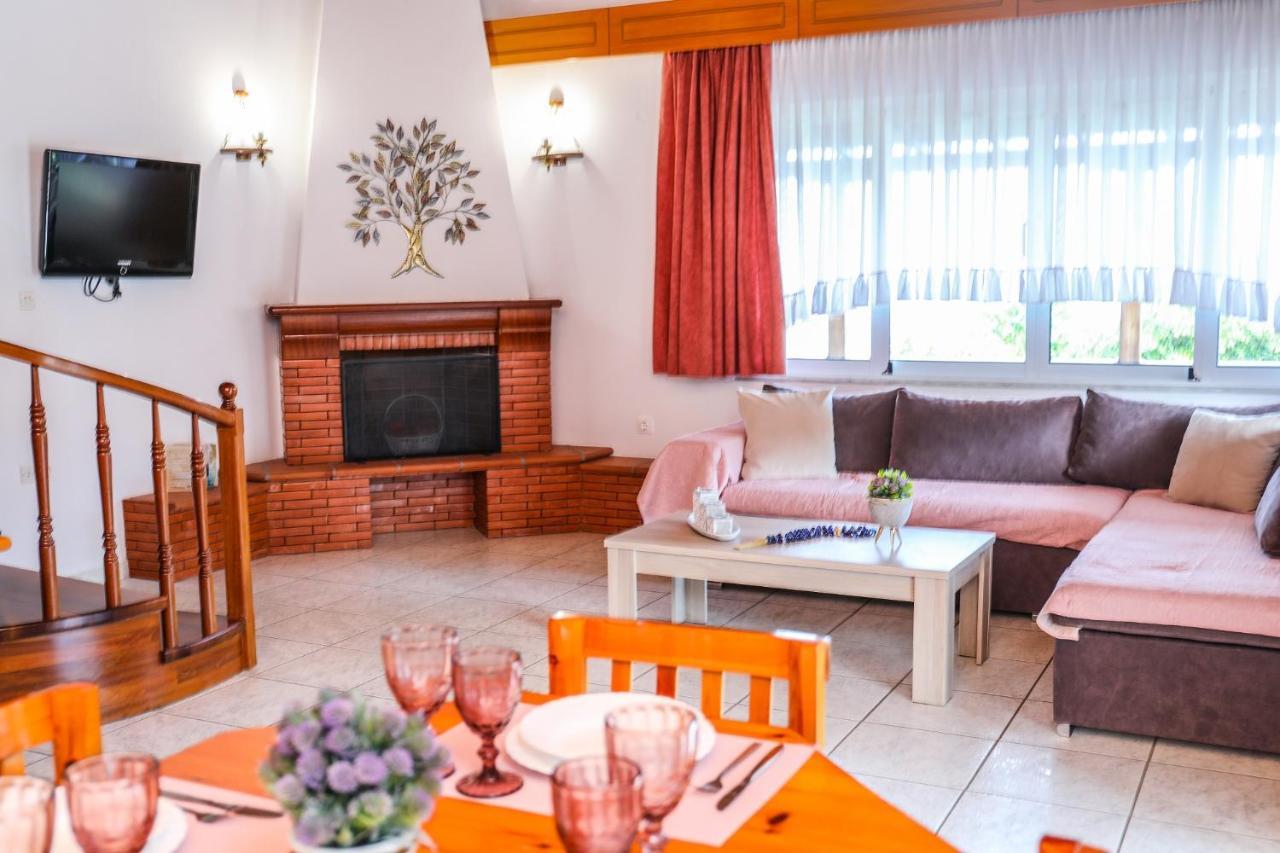 Villa Mitzelos Moni Evaggelistrias Екстер'єр фото