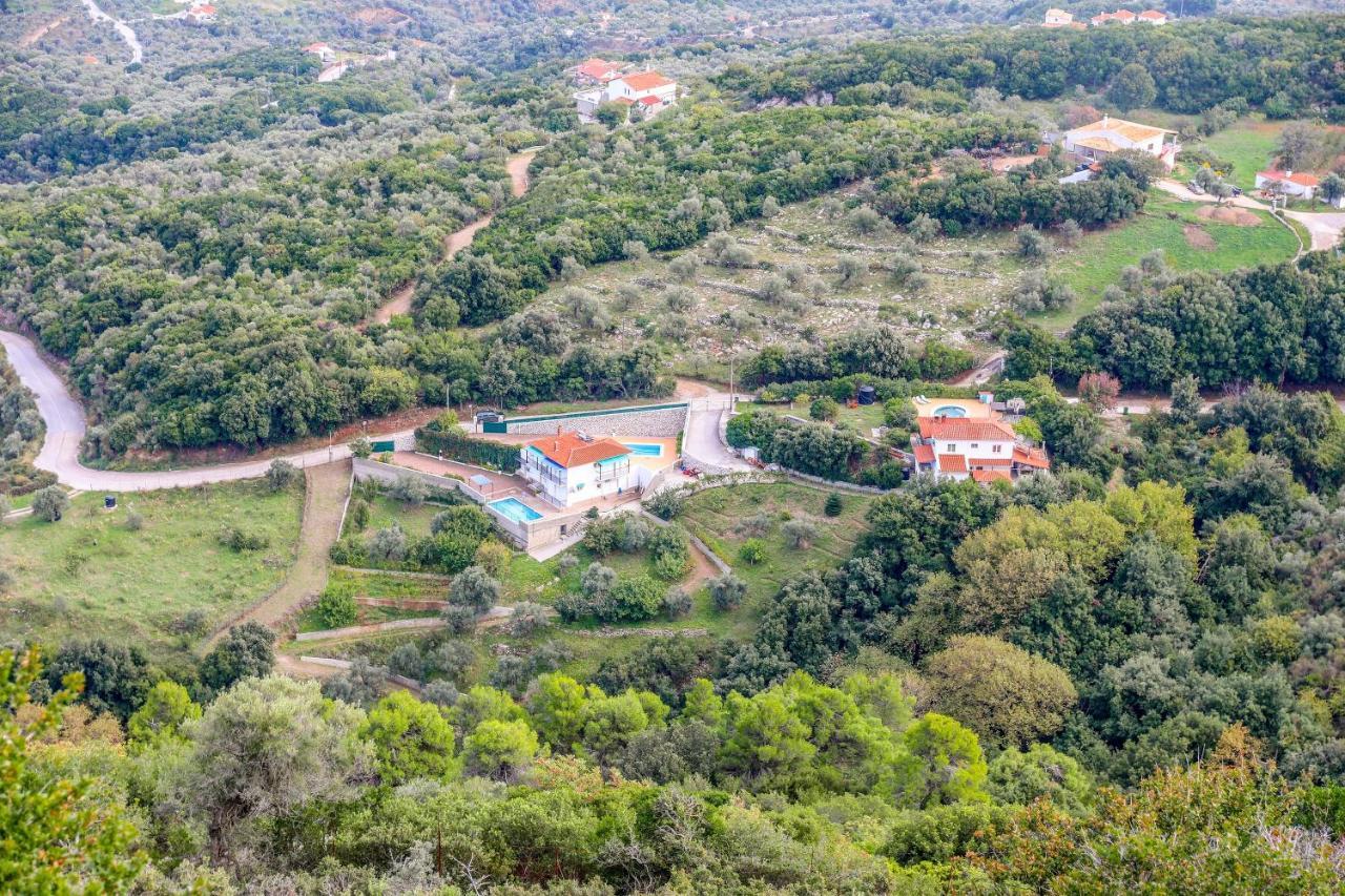 Villa Mitzelos Moni Evaggelistrias Екстер'єр фото